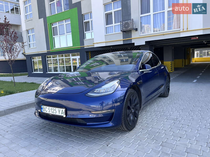 Tesla Model 3 2019