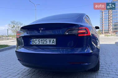 Седан Tesla Model 3 2019 в 
