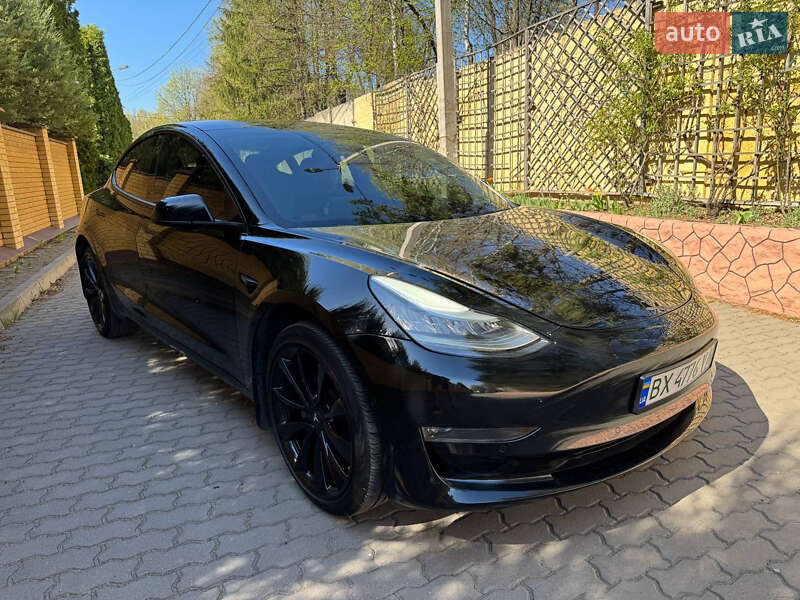 Tesla Model 3 2019