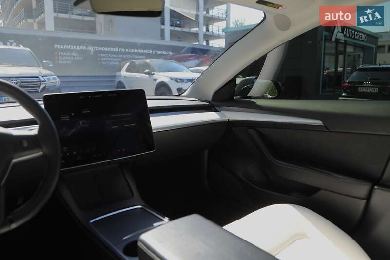 Седан Tesla Model 3 2021 в Харькове