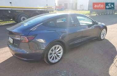 Седан Tesla Model 3 2021 в 