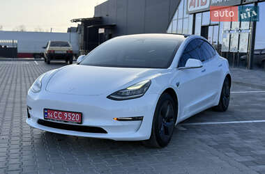 Седан Tesla Model 3 2018 в 