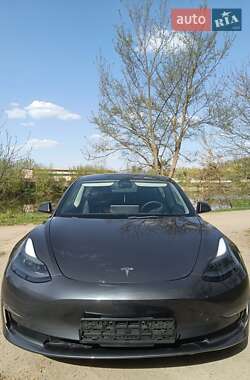 Седан Tesla Model 3 2022 в Сквирі