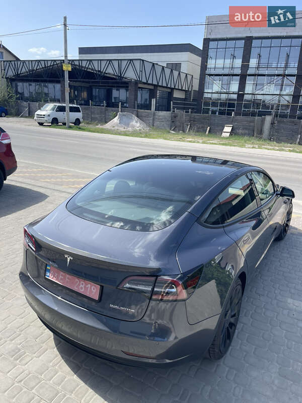 Седан Tesla Model 3 2021 в Софіївській Борщагівці