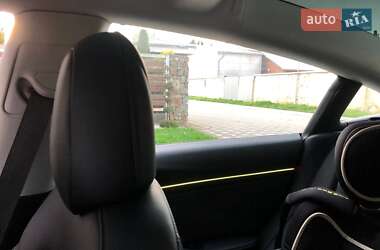 Седан Tesla Model 3 2021 в 