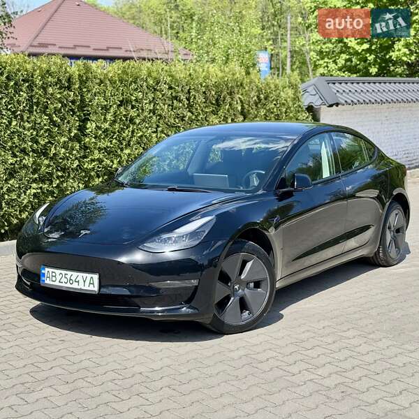 Седан Tesla Model 3 2021 в Виннице