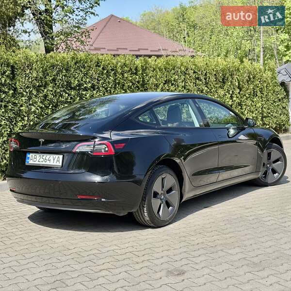 Седан Tesla Model 3 2021 в Виннице