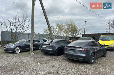 Седан Tesla Model 3 2019 в 