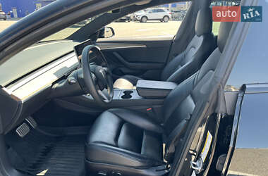 Седан Tesla Model 3 2021 в 