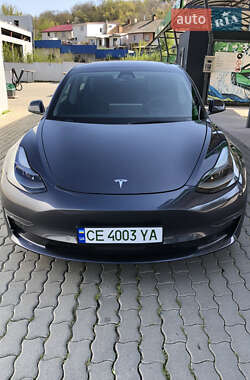 Седан Tesla Model 3 2022 в Чернівцях