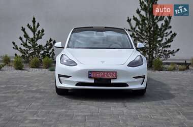 Седан Tesla Model 3 2022 в Луцьку
