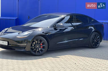 Седан Tesla Model 3 2019 в 