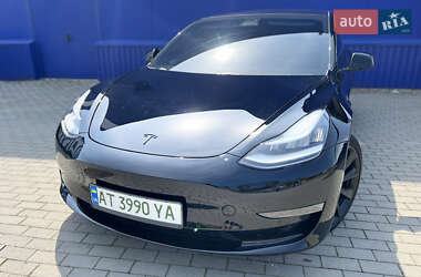 Седан Tesla Model 3 2019 в 