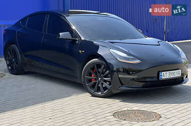 Седан Tesla Model 3 2019 в 