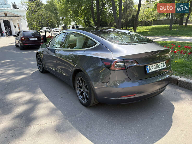 Седан Tesla Model 3 2018 в Полтаве фото 7 Седан Tesla Model 3 2018 в Полтаве