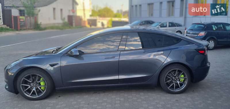 Седан Tesla Model 3 2022 в Василькове