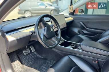 Седан Tesla Model 3 2018 в 