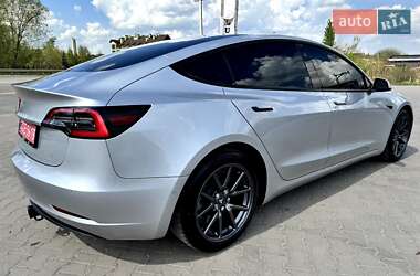 Седан Tesla Model 3 2018 в 