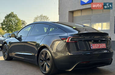 Седан Tesla Model 3 2024 в Луцке