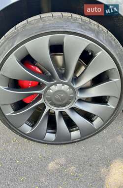Седан Tesla Model 3 2022 в Дніпрі