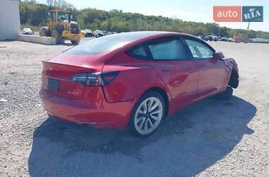Седан Tesla Model 3 2022 в 