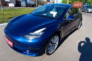 Седан Tesla Model 3 2020 в 