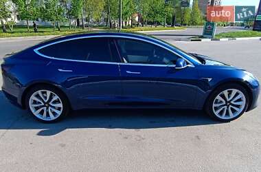 Седан Tesla Model 3 2020 в 