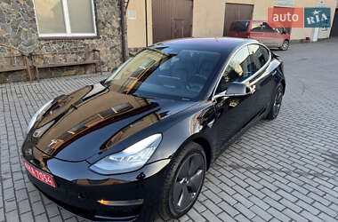Седан Tesla Model 3 2019 в 
