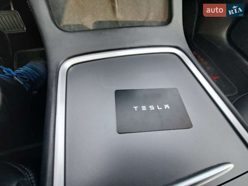 Седан Tesla Model 3 2020 в Борщеве фото 8 Седан Tesla Model 3 2020 в Борщеве
