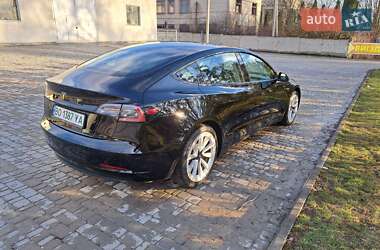 Седан Tesla Model 3 2020 в 