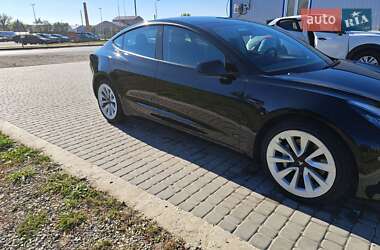 Седан Tesla Model 3 2020 в 