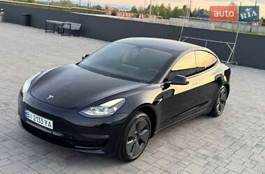Седан Tesla Model 3 2021 в 