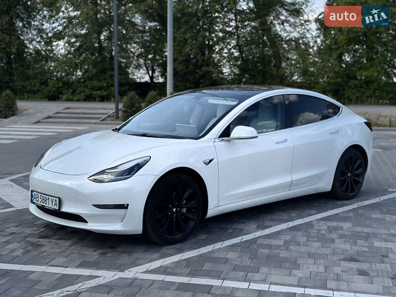 Седан Tesla Model 3 2019 в 