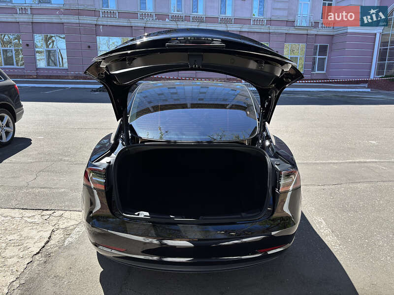 Седан Tesla Model 3 2022 в Одесі фото 15 Седан Tesla Model 3 2022 в Одесі