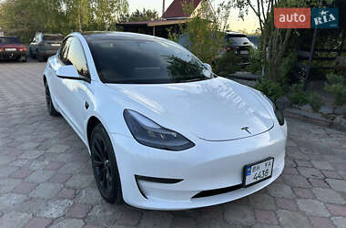 Седан Tesla Model 3 2022 в Южноукраинске