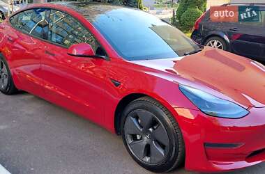 Седан Tesla Model 3 2022 в Киеве