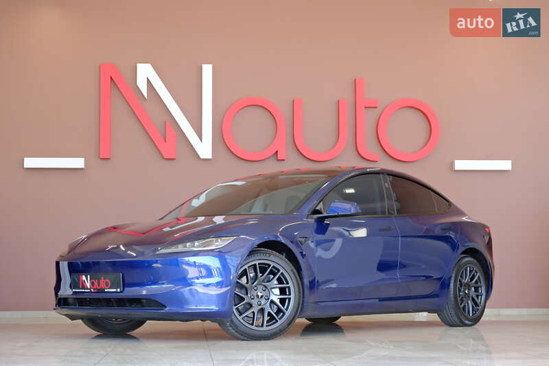 Tesla Model 3 2025