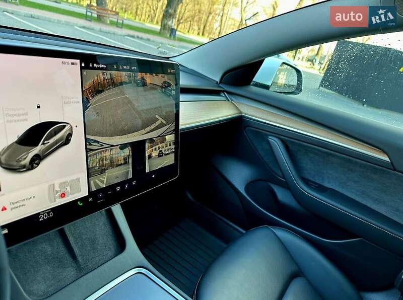 Седан Tesla Model 3 2021 в Хмельницком