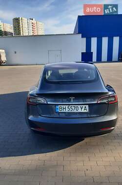 Седан Tesla Model 3 2018 в 