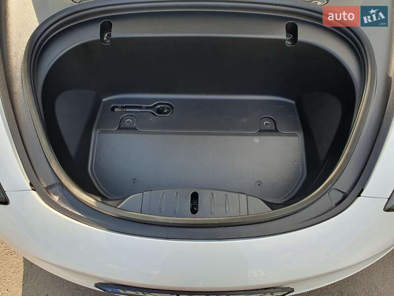 Седан Tesla Model 3 2020 в Рівному фото 54 Седан Tesla Model 3 2020 в Рівному