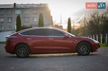 Седан Tesla Model 3 2018 в 