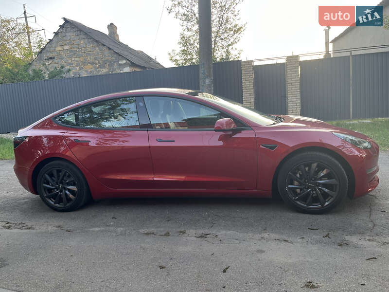 Седан Tesla Model 3 2019 в Одесі
