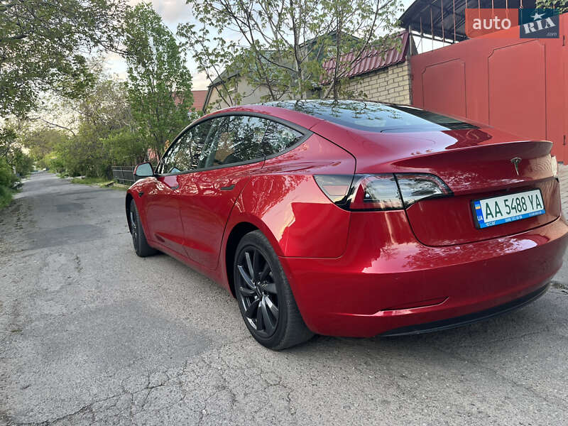 Седан Tesla Model 3 2019 в Одесі