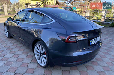 Седан Tesla Model 3 2018 в 