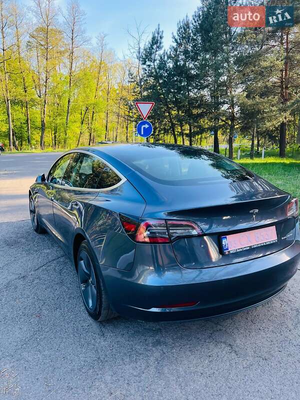 Седан Tesla Model 3 2019 в Луцьку