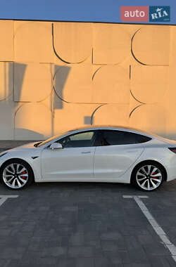 Седан Tesla Model 3 2019 в 