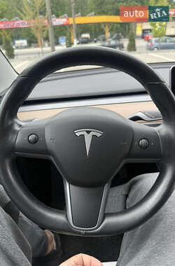 Седан Tesla Model 3 2018 в 
