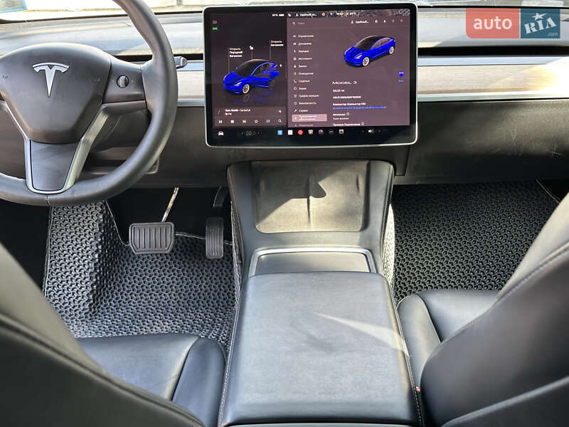 Седан Tesla Model 3 2022 в Львові