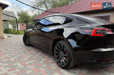 Седан Tesla Model 3 2022 в Борисполе
