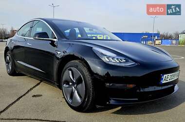 Седан Tesla Model 3 2019 в Дніпрі